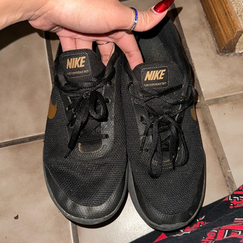 Nike running shoes size 8.5 still in good shape